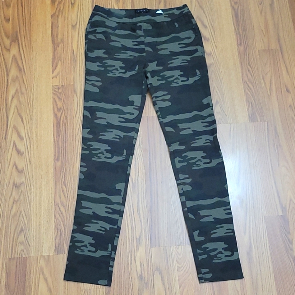 Sanctuary Heritage Camo Leggings/ Small